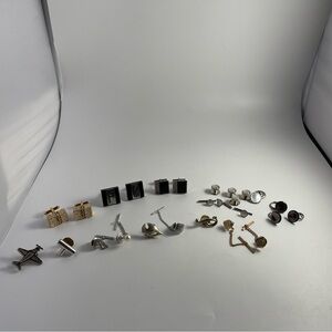 Vintage 26 lot of men’s costume, jewelry cufflinks, tie tacks and buttons